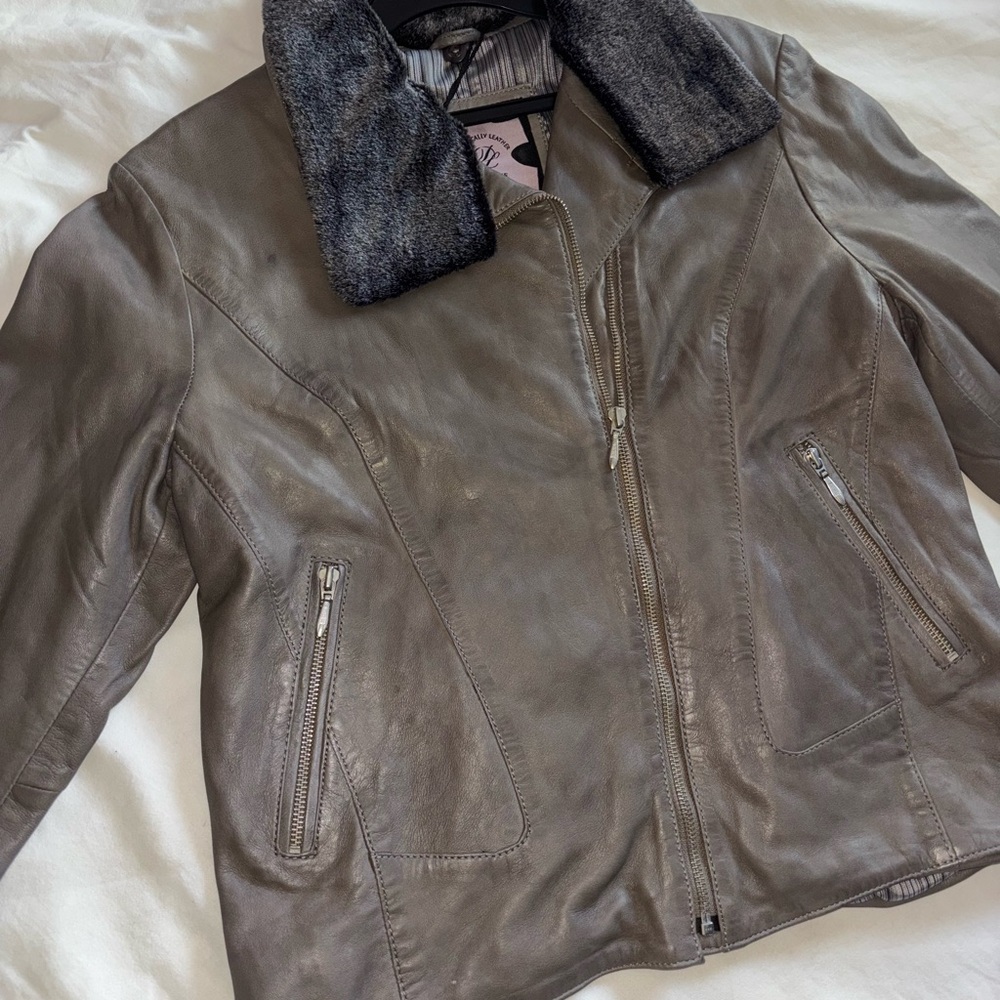 Gray Sheep Leather Jacket with Faux Fur Collar